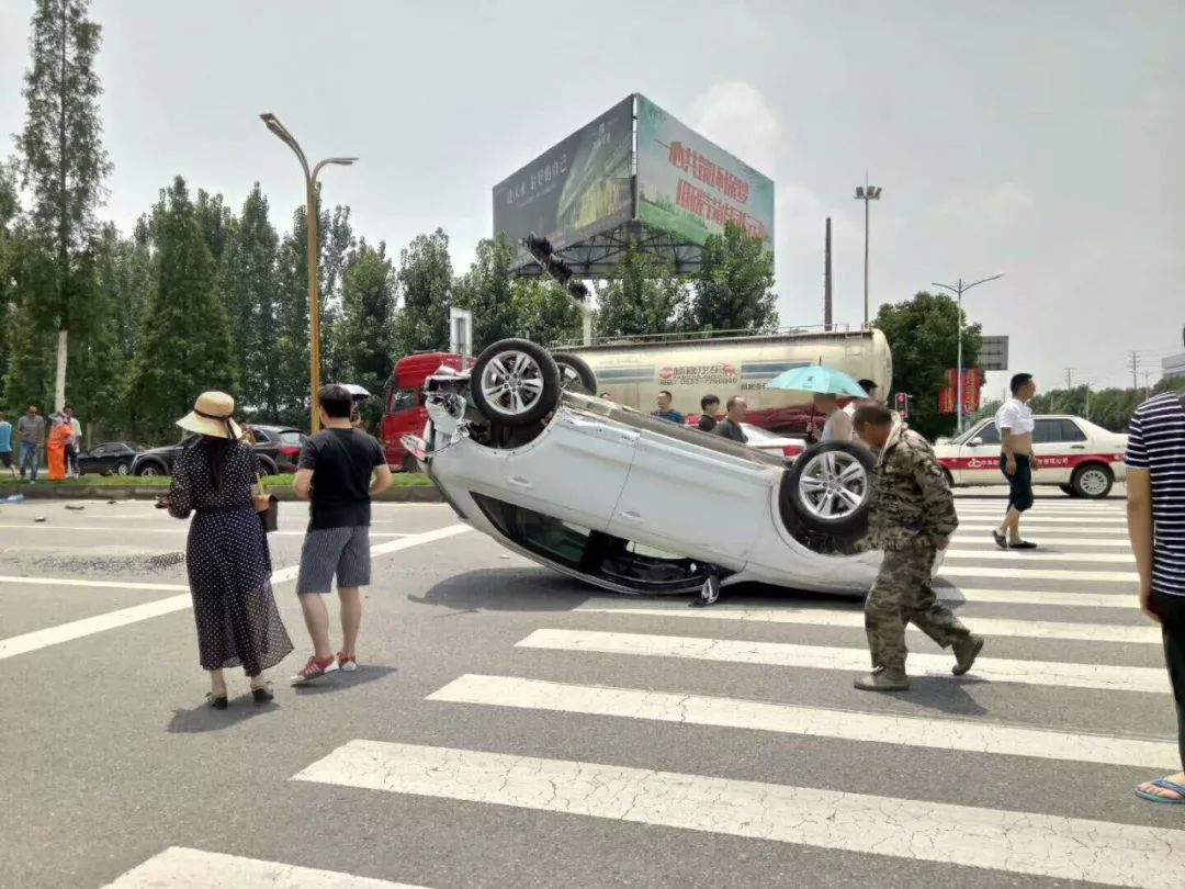 2017绵竹车祸事故调查与救援进展纪实，最新消息及原因分析